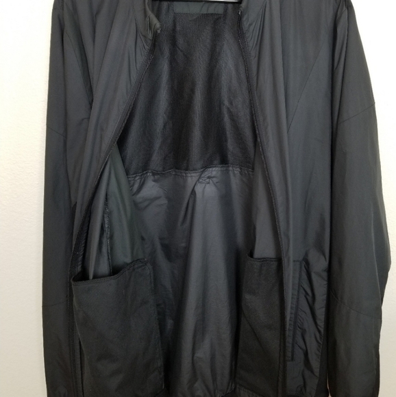 Adidas| Black ClimaProof windbreaker size XL - Picture 6 of 8